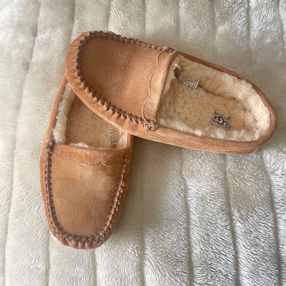 Good condition Dakota Classic sleepers.